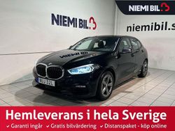 Svart Begagnad 2021 BMW 120 Halvkombi | 299 900 kr (Dyr)
