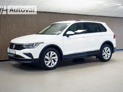 Vit Begagnad 2021 VW Tiguan SUV | 269 700 kr (Bra pris)