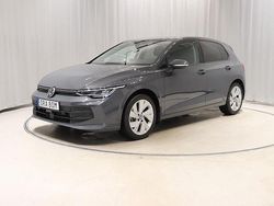 Blå Begagnad 2024 VW Golf VIII Life Kombi | 298 900 kr (Marknadspris)