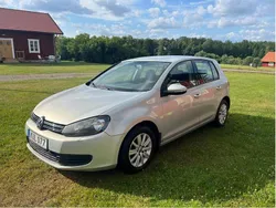 Brun Begagnad 2011 VW Golf VI Halvkombi | 48 000 kr (Marknadspris)