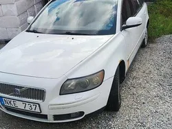 Vit Begagnad 2007 Volvo V50 Momentum Kombi | 8 000 kr (Superpris)