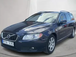 Blå Begagnad 2013 Volvo V70 Summum Kombi | 129 800 kr (Marknadspris)