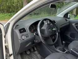 Vit Begagnad 2012 VW Polo Halvkombi | 48 000 kr (Bra pris)