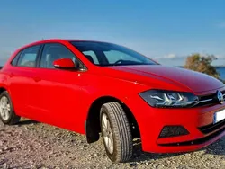 Röd Begagnad 2019 VW Polo Halvkombi | 145 000 kr (Marknadspris)