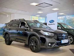 Svart Begagnad 2023 Subaru Outback SUV | 459 900 kr (Marknadspris)