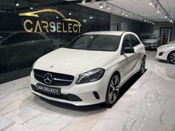 Vit Begagnad 2017 Mercedes A180 Halvkombi | 148 900 kr (Lite dyr)