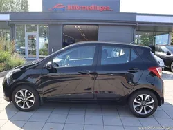 Svart svart Begagnad 2015 Hyundai i10 Halvkombi | 79 900 kr (Marknadspris)