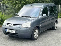 Grå Begagnad 2006 Peugeot Partner Minibuss | 28 000 kr (Bra pris)