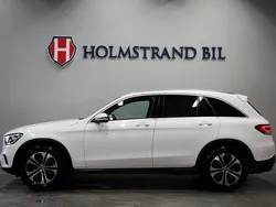 Vit Begagnad 2019 Mercedes GLC220 SE SUV | 369 900 kr