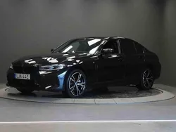 Svart Begagnad 2024 BMW 330e Sedan | 525 000 kr