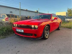 Röd Begagnad 2014 Dodge Challenger Sportkupé | 179 000 kr