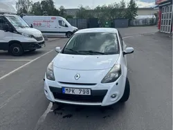 Vit Begagnad 2012 Renault Clio R.S. Halvkombi | 29 900 kr (Marknadspris)