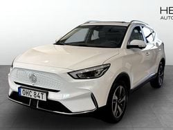 Vit (white) Begagnad 2022 MG ZS Luxury Sedan | 244 900 kr (Marknadspris)