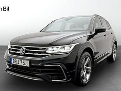 Svart (deep black pearl) Begagnad 2023 VW Tiguan R-line SUV | 389 900 kr (Marknadspris)