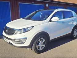 Vit Begagnad 2015 Kia Sportage SUV | 129 000 kr (Marknadspris)