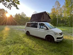 Vit Begagnad 2016 VW Multivan Comfortline Minibuss | 349 000 kr (Dyr)