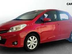 Röd Begagnad 2012 Toyota Yaris Active Halvkombi | 104 900 kr (Dyr)