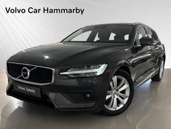 Mörkgrå Begagnad 2020 Volvo V60 Momentum Kombi | 269 000 kr (Marknadspris)