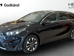 Svart (black) Begagnad 2022 Kia Ceed Sportswagon Advance Kombi | 239 900 kr (Marknadspris)