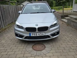 Silver Begagnad 2015 BMW 220 Active Tourer Advantage Minibuss | 175 000 kr