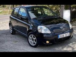Svart Begagnad 2005 Toyota Yaris Halvkombi | 29 000 kr (Marknadspris)