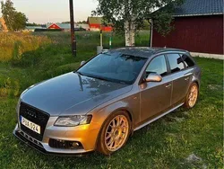 Grå Begagnad 2009 Audi A4 S-Line Kombi | 100 000 kr (Dyr)