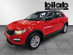 Röd Begagnad 2018 VW T-Roc Style SUV | 179 000 kr (Dyr)