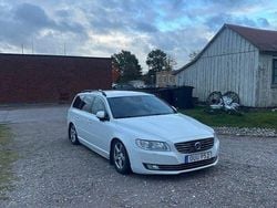 Vit Begagnad 2016 Volvo V70 Momentum Kombi | 50 000 kr (Marknadspris)