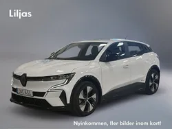 Vit Begagnad 2022 Renault Mégane Equilibre Halvkombi | 299 000 kr (Superpris)