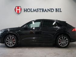 Svart Begagnad 2021 Audi Q8 S-Line SUV | 679 900 kr (Lite dyr)
