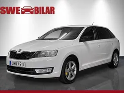 Vit Begagnad 2016 Skoda Rapid Halvkombi | 79 900 kr (Marknadspris)
