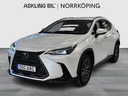 Vit Begagnad 2024 Lexus NX350h SUV | 439 000 kr (Superpris)