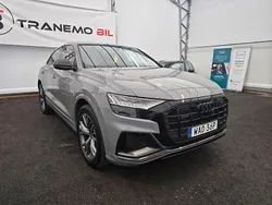 Grå Begagnad 2023 Audi Q8 S-Line SUV | 769 000 kr