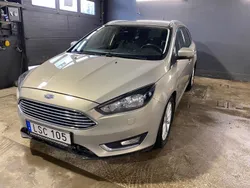 Grå Begagnad 2015 Ford Focus Titanium Kombi | 94 900 kr (Marknadspris)