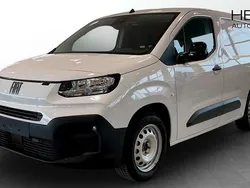 Vit (white) Ny 2025 Fiat Doblò Minibuss | 328 625 kr (Marknadspris)