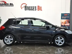 Svart Begagnad 2007 Toyota Auris Halvkombi | 31 900 kr (Marknadspris)