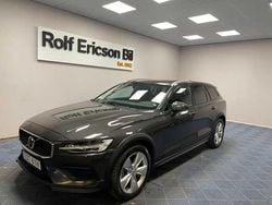Begagnad 2024 Volvo V60 CC Kombi | 409 500 kr (Superpris)