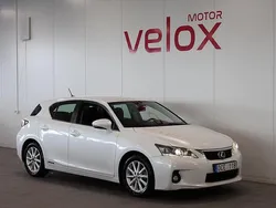 Vit Begagnad 2013 Lexus CT200h Executive Line Halvkombi | 114 900 kr