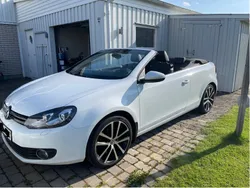 Vit Begagnad 2012 VW Golf Cabriolet Cab | 114 900 kr