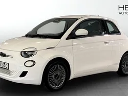 Vit (white) Begagnad 2022 Fiat 500e Icon Halvkombi | 199 900 kr (Marknadspris)