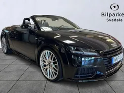 Svart Begagnad 2016 Audi TT Roadster Design Cab | 259 990 kr (Bra pris)