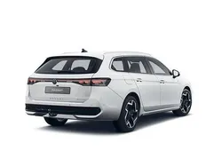 Vit (pure white) Ny 2025 VW Passat R-line Kombi | 509 900 kr (Superpris)