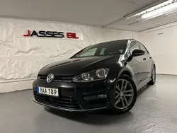 Svart Begagnad 2015 VW Golf VII Highline Halvkombi | 168 898 kr