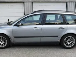 Silver Begagnad 2007 Volvo V50 Kombi | 25 000 kr (Bra pris)