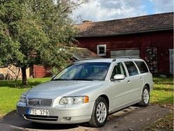 Grå Begagnad 2008 Volvo V70 Momentum Kombi | 30 000 kr (Bra pris)