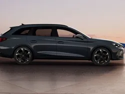 Blå (fiord blue) Ny 2025 Cupra Leon Kombi | 422 000 kr (Lite dyr)