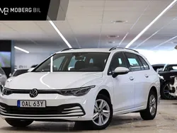 Vit Begagnad 2022 VW Golf VIII Kombi | 269 900 kr (Marknadspris)