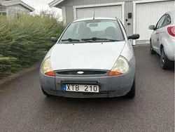 Silver Begagnad 2006 Ford Ka Halvkombi | 4 500 kr