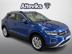 Blå Begagnad 2024 VW T-Roc Edition SUV | 299 900 kr (Lite dyr)