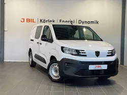 Vit (vit kaolin) Ny 2025 Peugeot Partner Minibuss | 418 625 kr